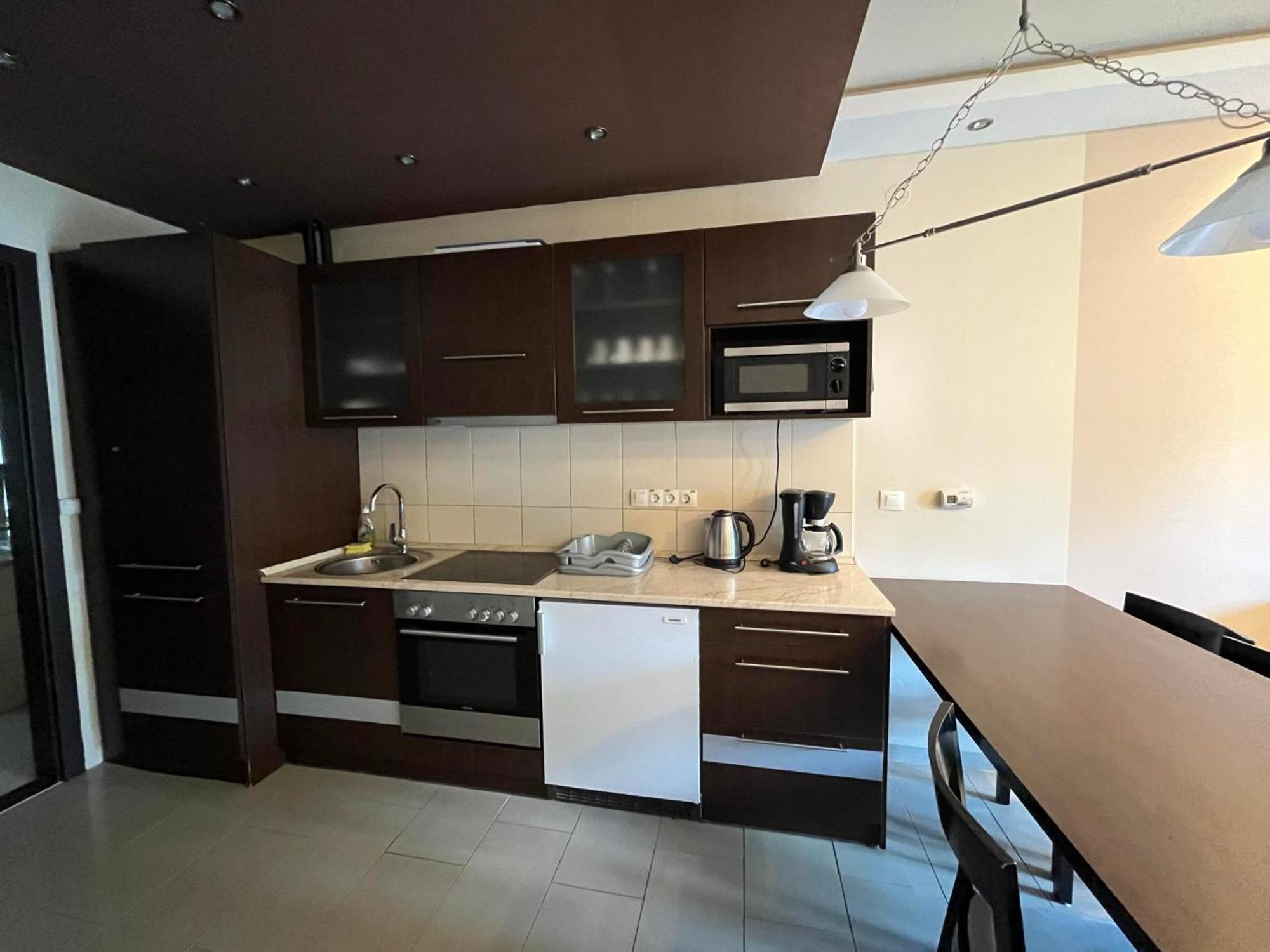 City Apartman Haz Balatonlelle Exterior photo